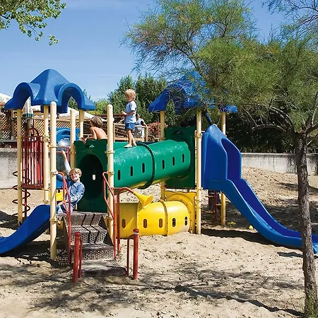 Happy Camp Mobile Homes In Parque de Campismo 4*